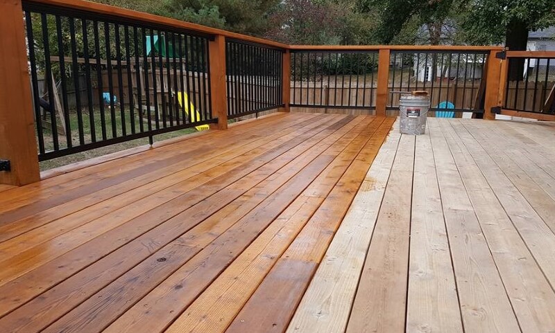 Deck & Fence Staining services in Des Moines IA