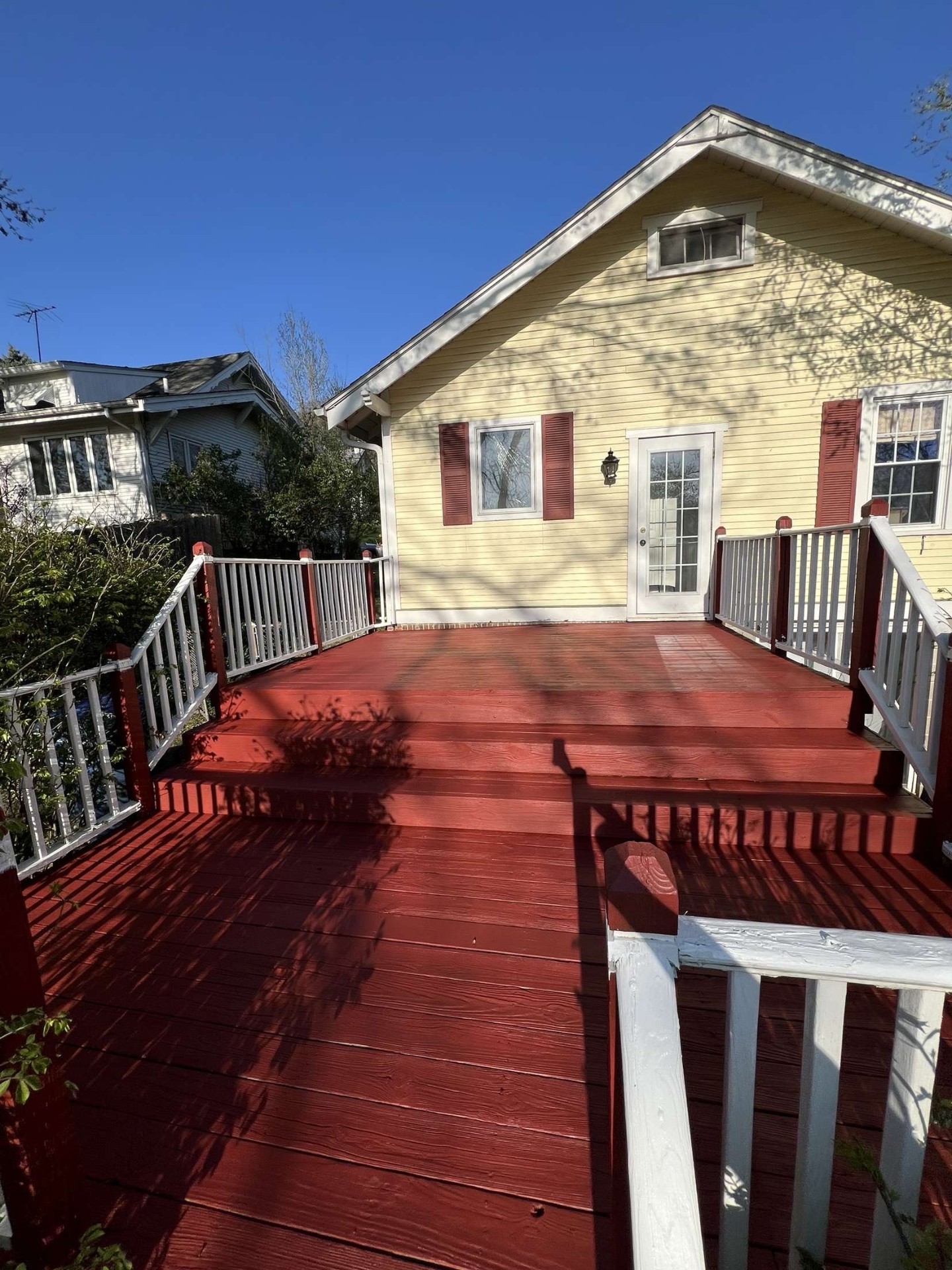 Deck & Fence Staining project in Des Moines Central Iowa